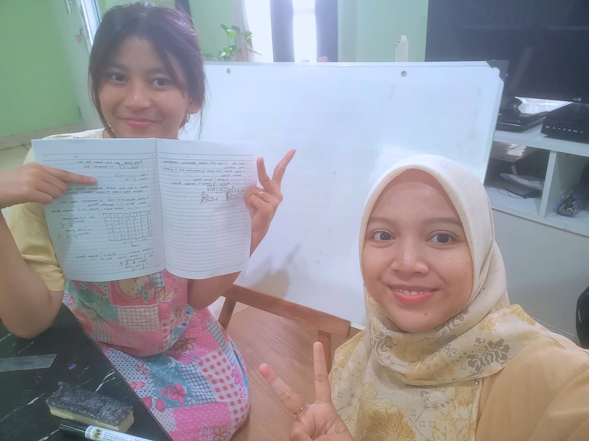 Kegiatan belajar Alyasha Eka Putri